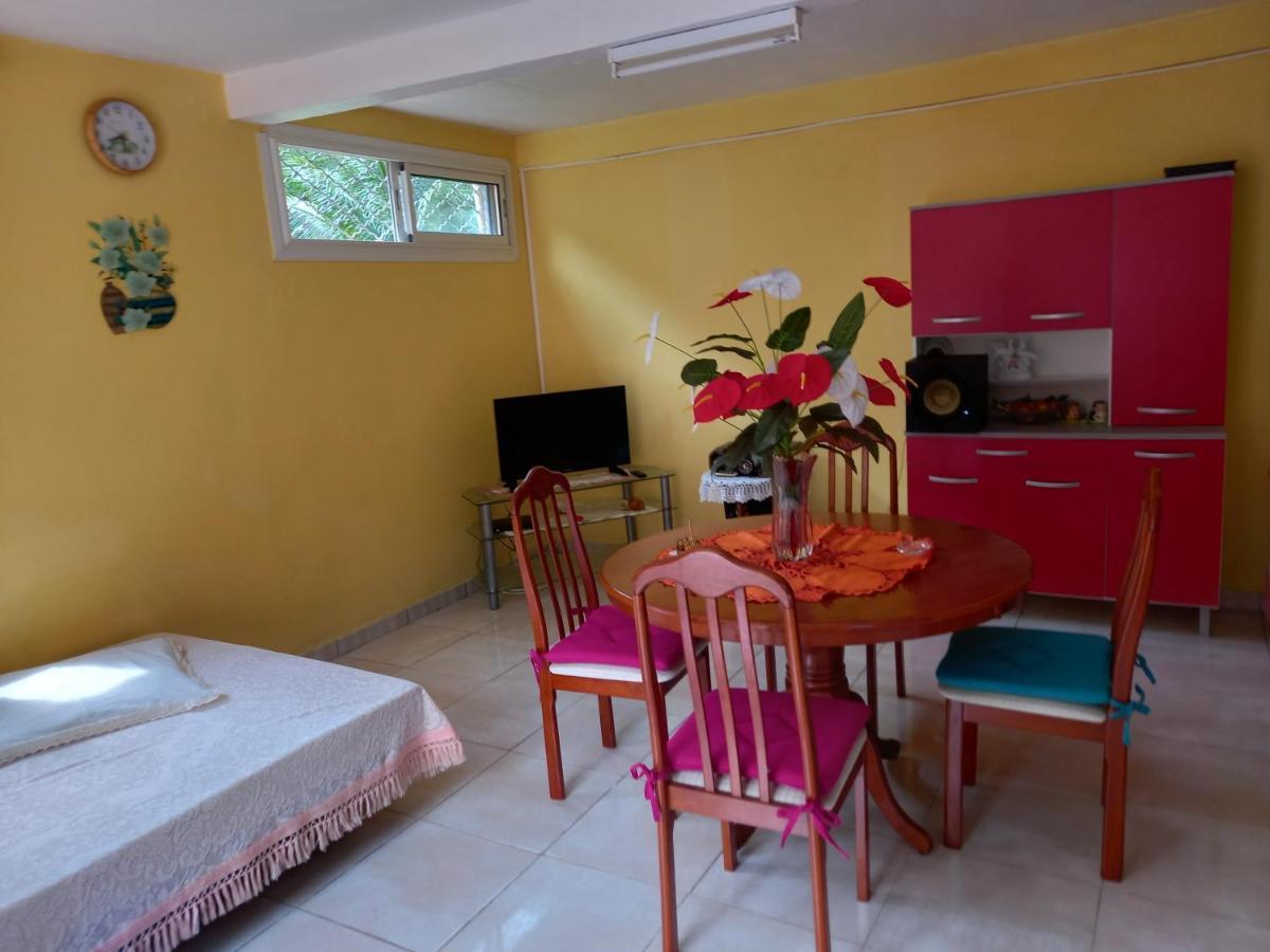 Maison Lavanne Saint-Joseph Εξωτερικό φωτογραφία